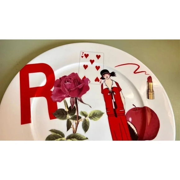 Mikasa Lady in Red Fine China Bone Decorative Plate Japan - Picture 2 of 8